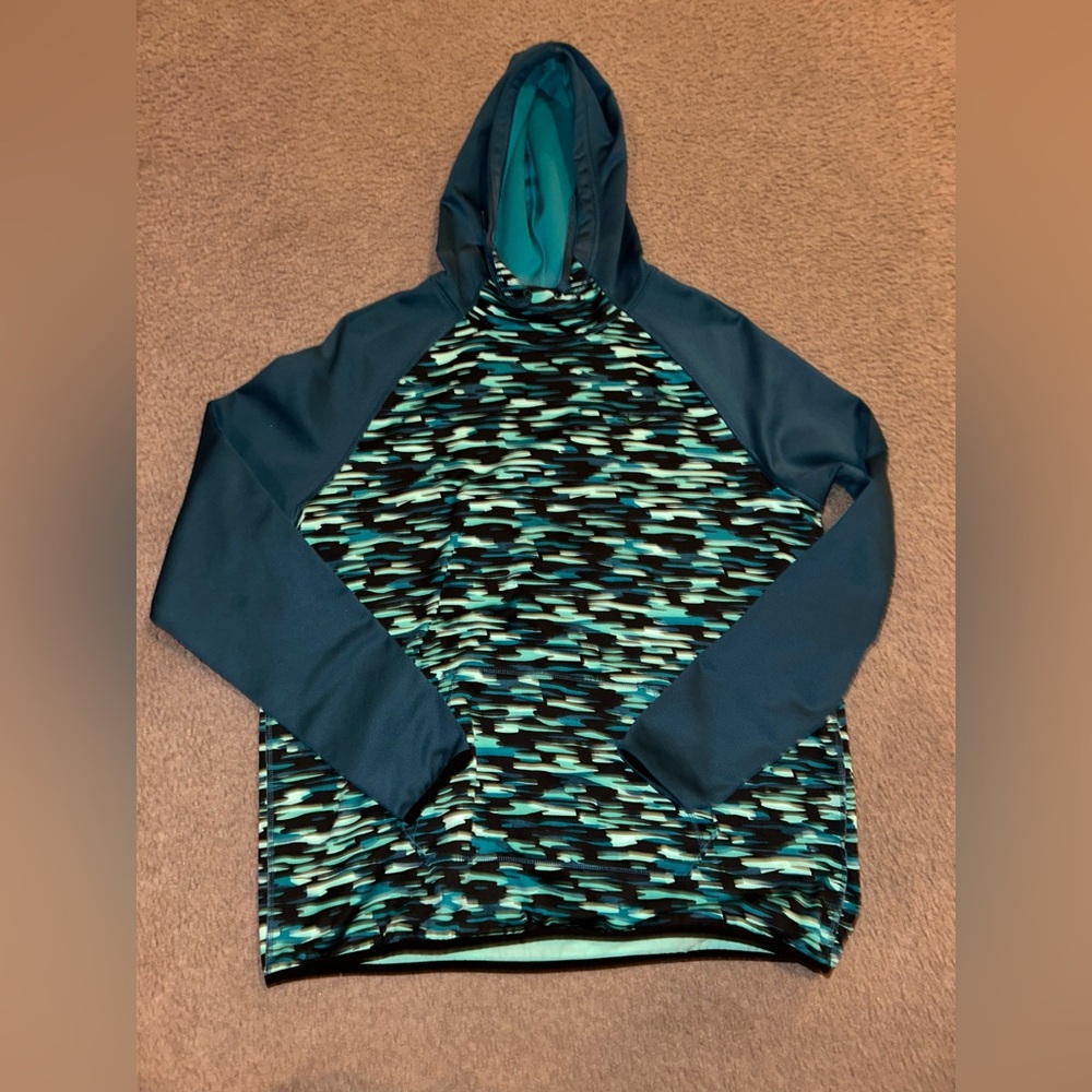 Women’s Nike Thermal Fit hoodie.  Sz xl
